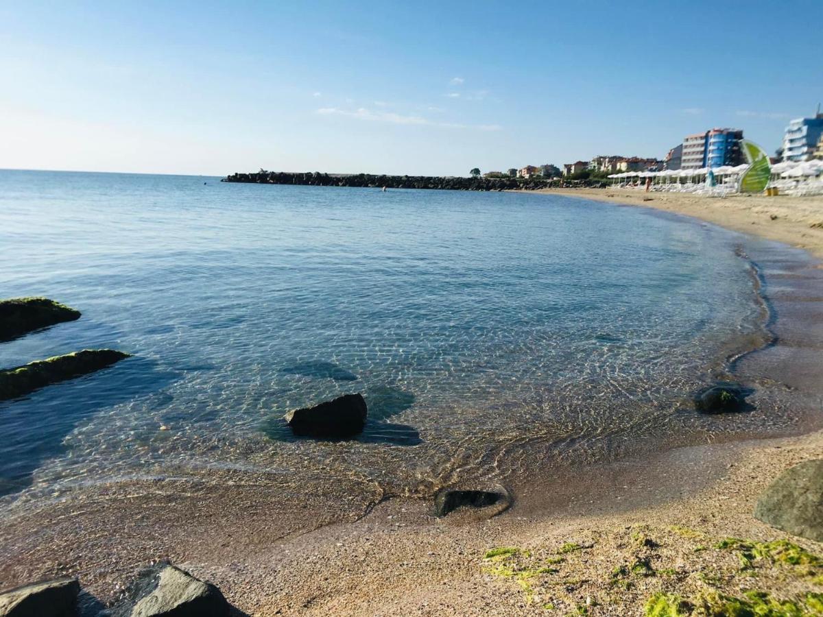 Valemar Apartments Pomorie Exterior photo